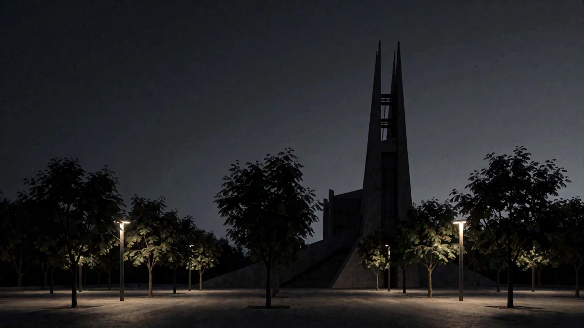 Una plaza con árboles y una catedral moderna en silueta en hora azul con faroles cálidos